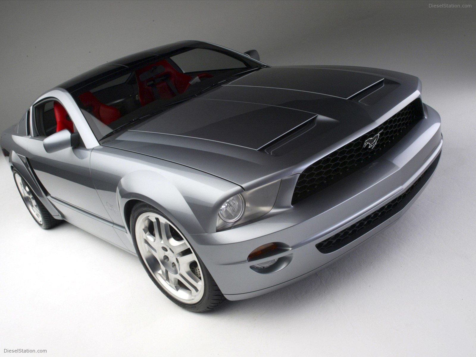 Ford Mustang GT Concept (2004)